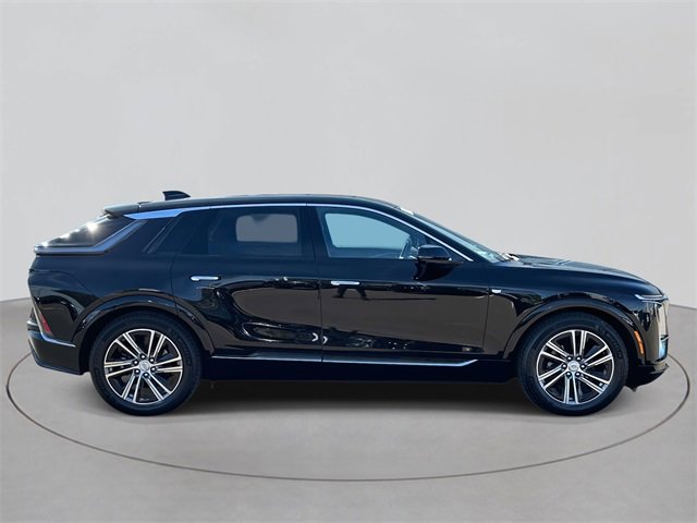 2024 Cadillac Lyriq Luxury photo 4