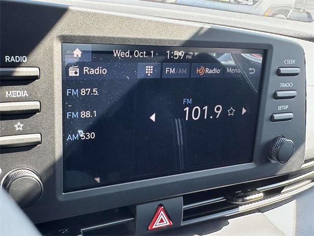 2025 Hyundai Elantra SEL Sport photo 3