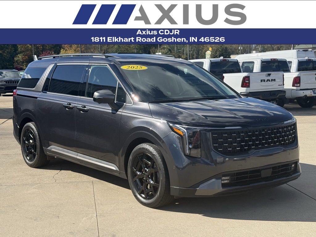 2025 Kia Carnival SX's photo