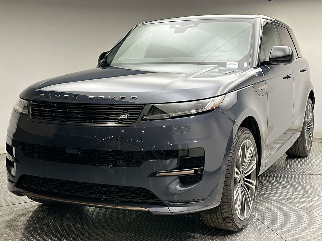 2026 Land Rover Range Rover Sport Dynamic SE's photo