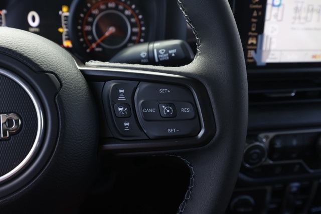 New 2025 Bright White Clear-Coat Exterior Paint Jeep Willys image 25