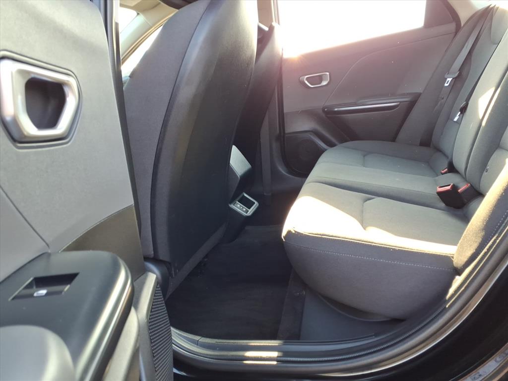 2025 Kia K4 LX photo 4