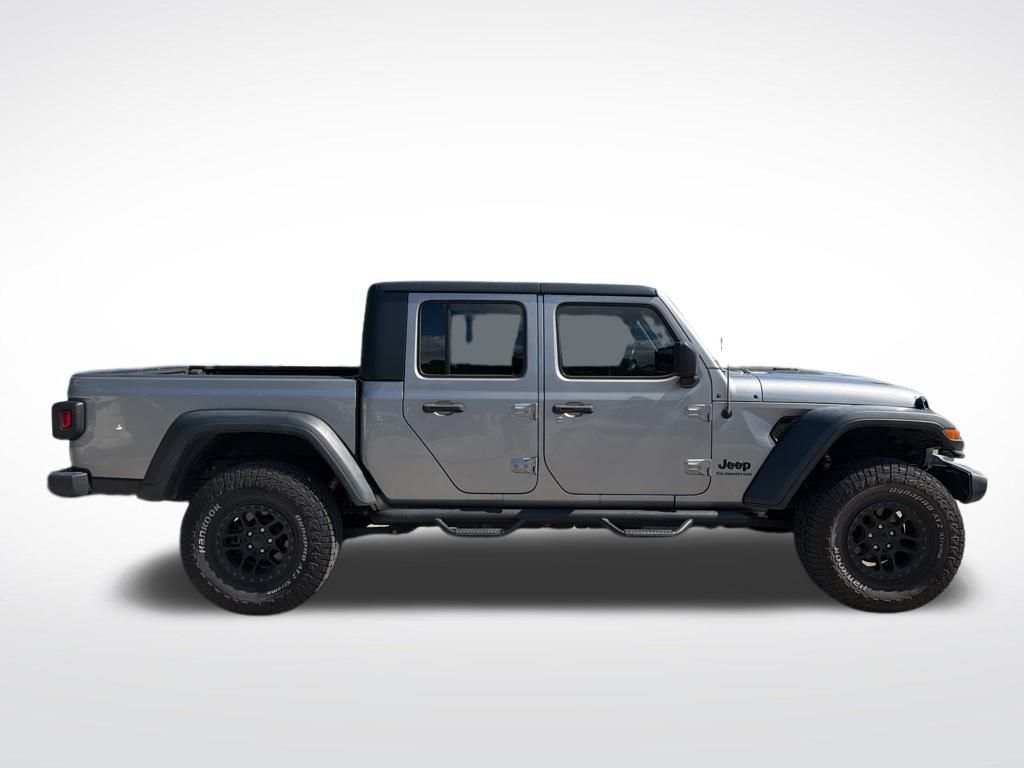 2020 Jeep Gladiator Sport photo 4