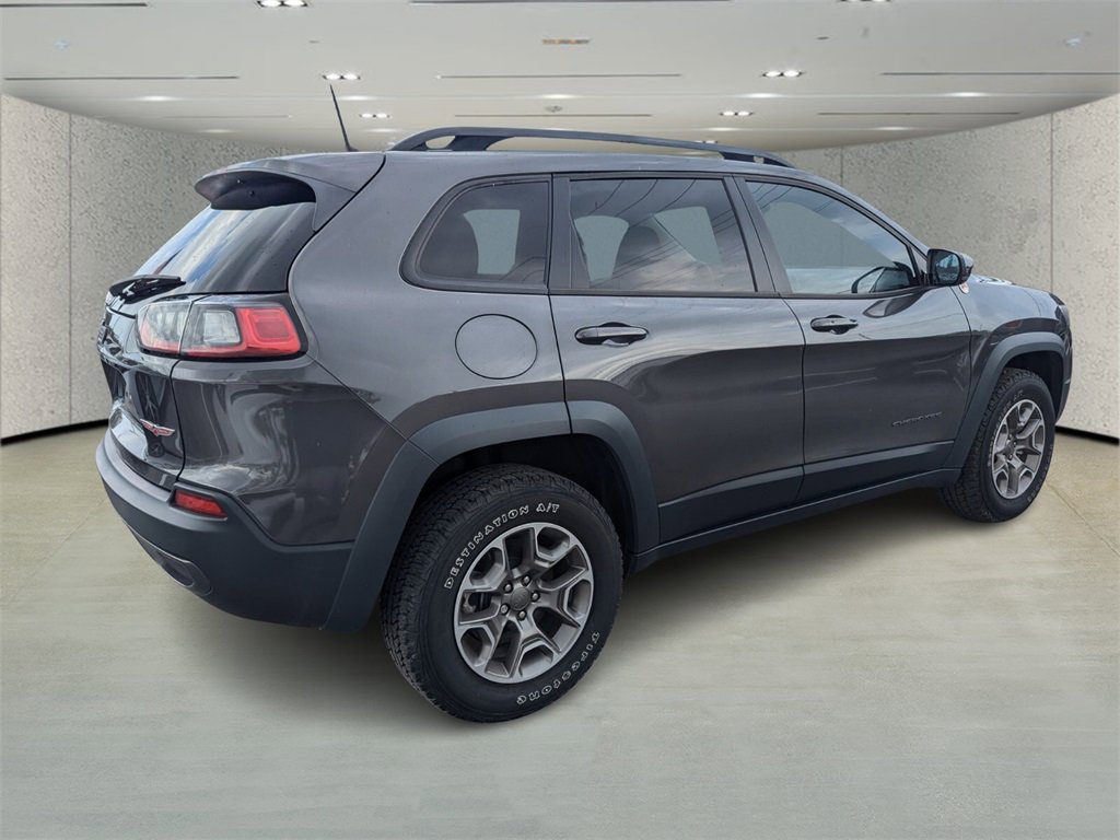 2022 Jeep Cherokee Trailhawk photo 2