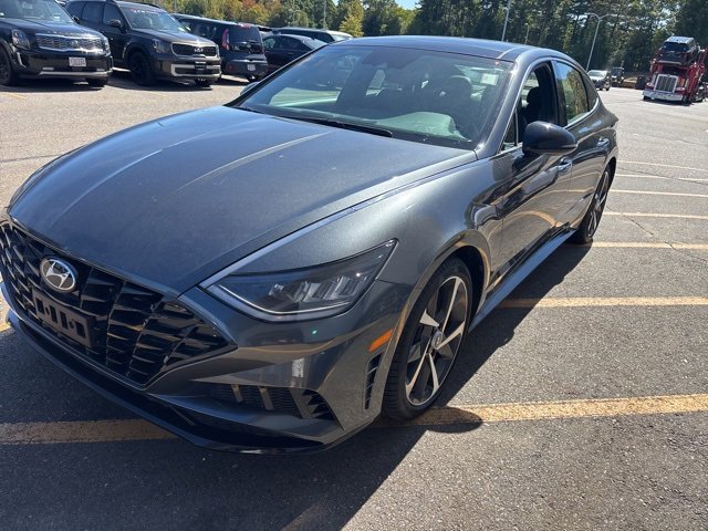 2022 Hyundai Sonata SEL Plus photo 3