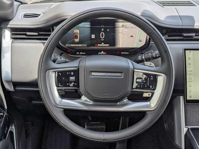 2025 Land Rover Range Rover SE photo 18