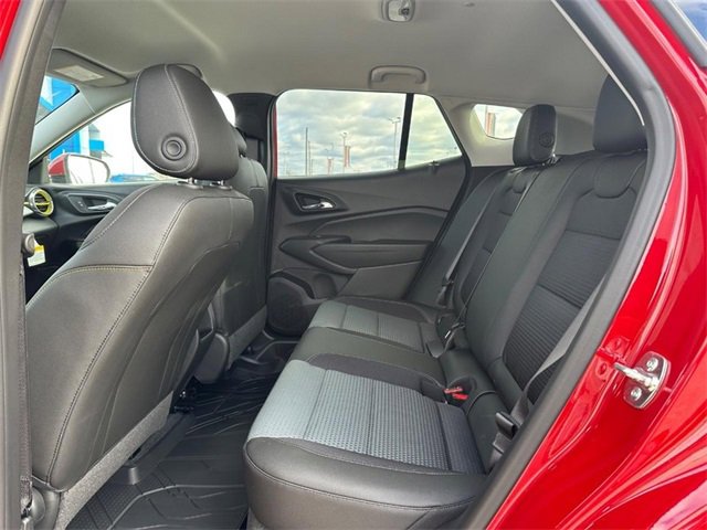 2026 Chevrolet Trax photo 2