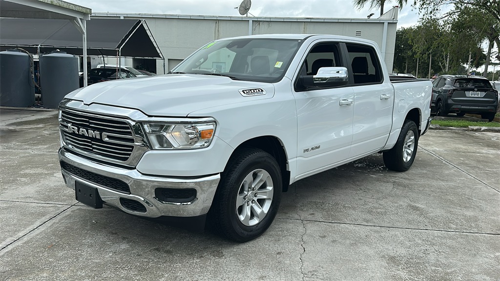 2024 Ram 1500 Laramie photo 3