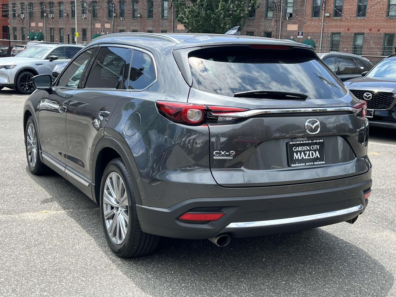 2023 Mazda CX-9 Signature photo 3