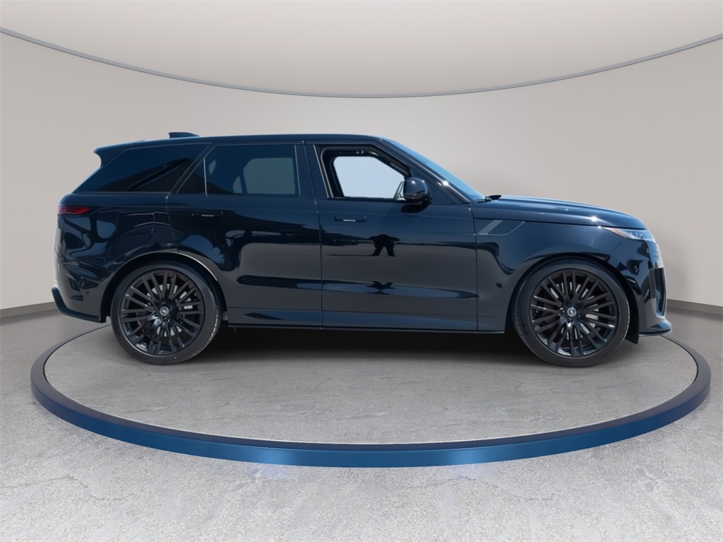 2025 Land Rover Range Rover Sport photo 6