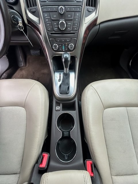 2015 Buick Verano Base photo 2