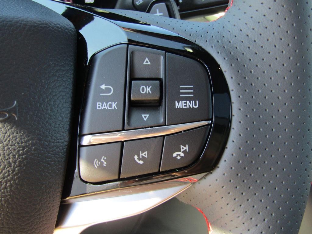 2025 Ford Explorer ST photo 20