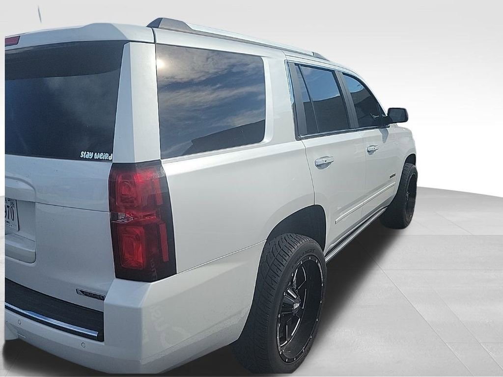 2017 Chevrolet Tahoe Premier photo 2