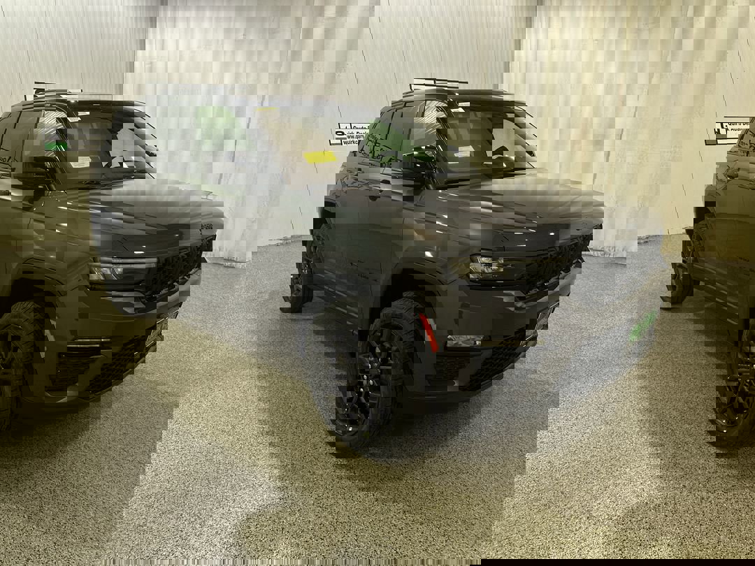 2025 Jeep Grand Cherokee Limited's photo