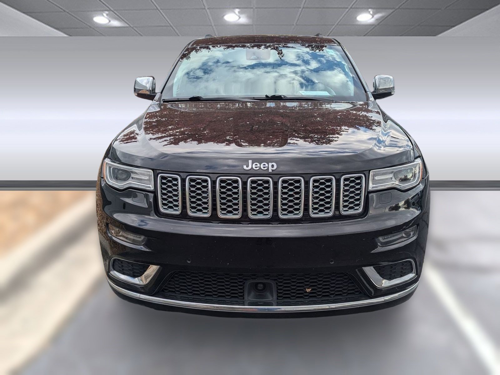 2017 Jeep Grand Cherokee Summit photo 3