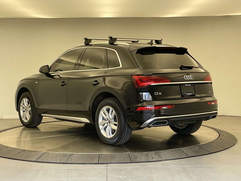 2022 Audi Q5 45 S line Premium photo 2