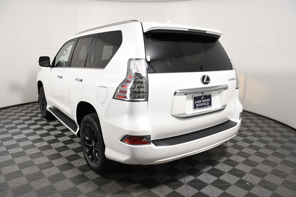 2023 Lexus GX 460 photo 3