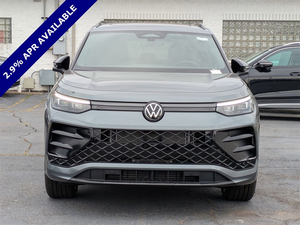 2025 Volkswagen Tiguan SE R-Line Black photo 3