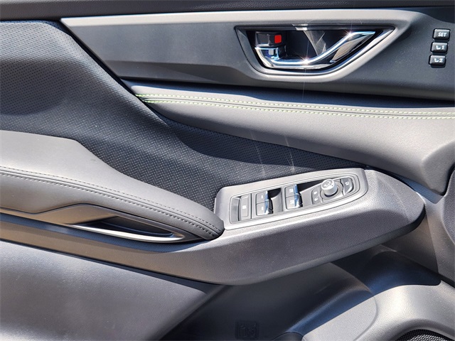 2025 Subaru Ascent Onyx Edition Touring photo 14