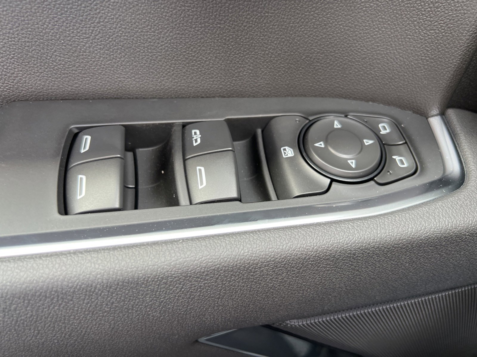 2026 Chevrolet Silverado 1500 RST photo 21
