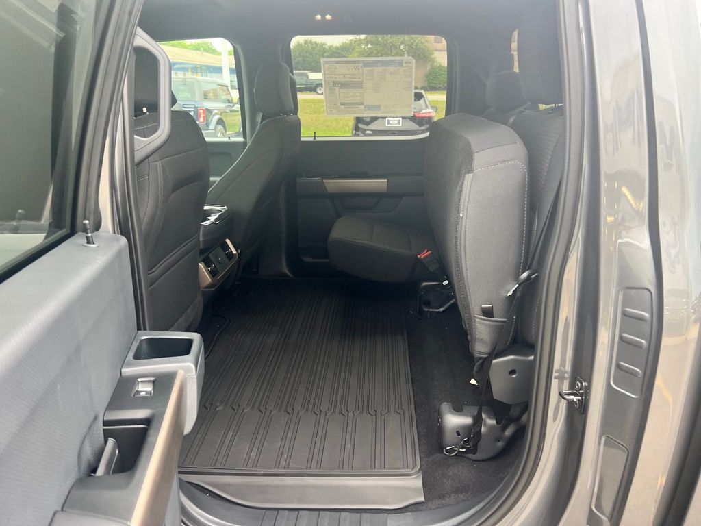 2025 Ford F-150 STX photo 6