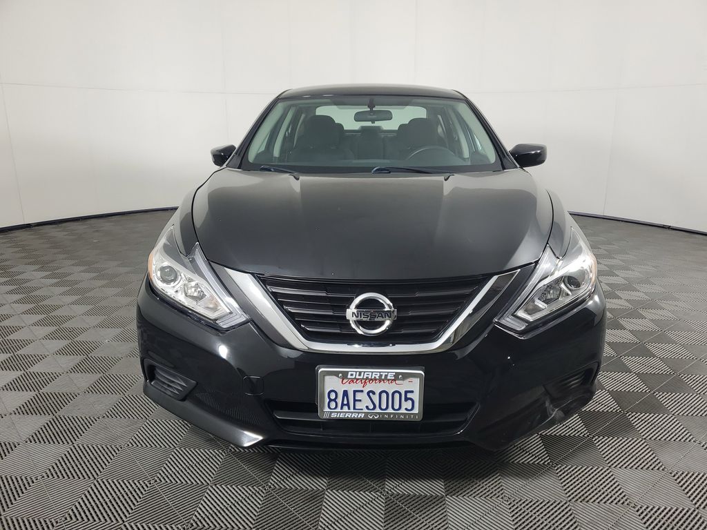 2017 Nissan Altima 2.5 S photo 9