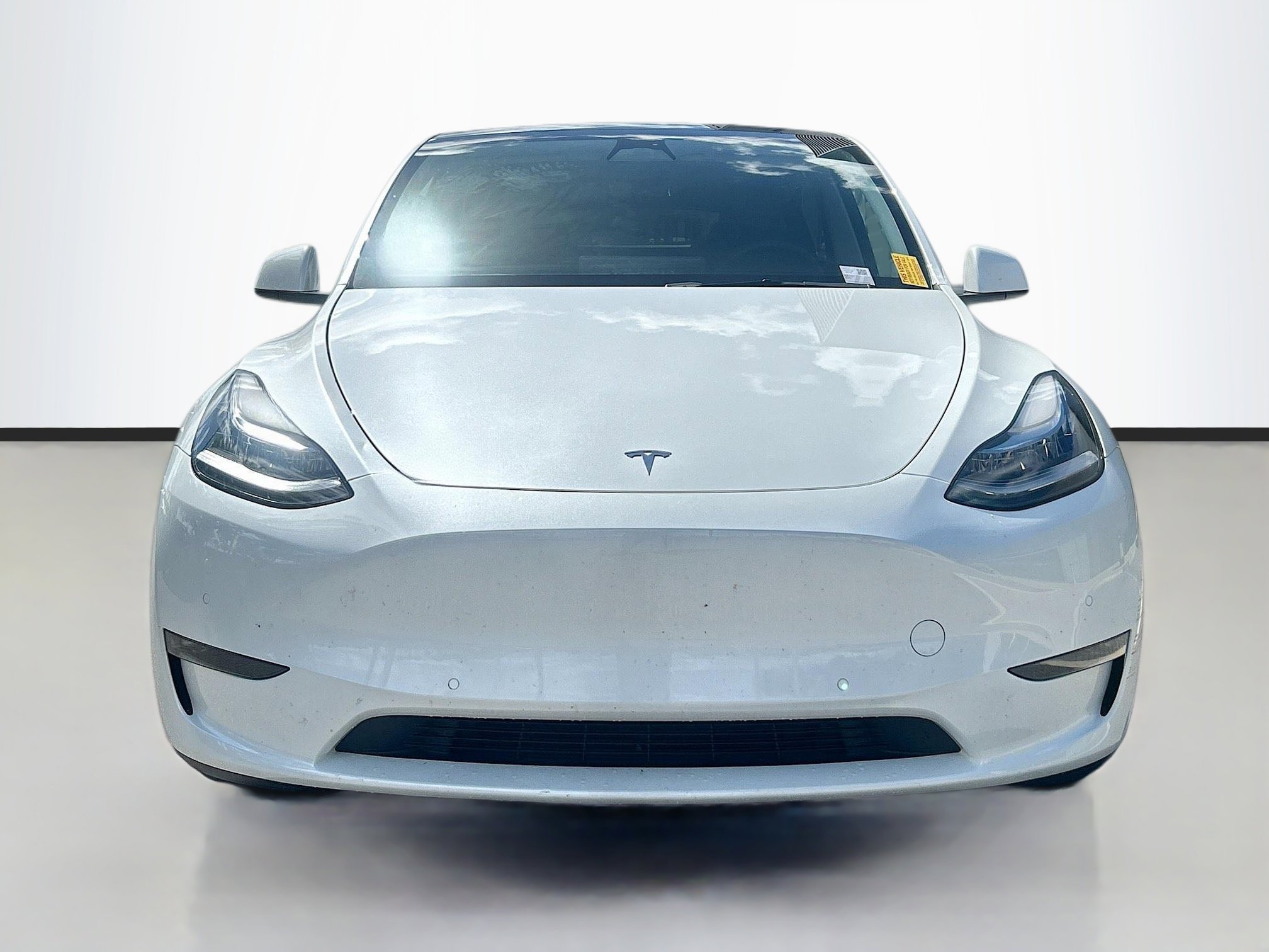2022 Tesla Model Y Long Range photo 2