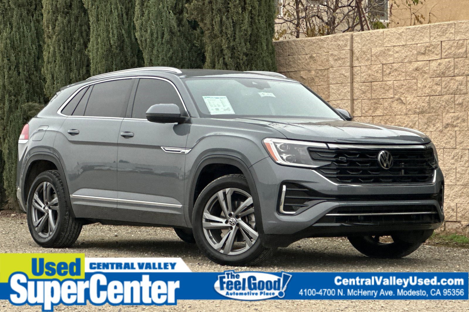 2024 Volkswagen Atlas Cross Sport SEL R-LINE's photo