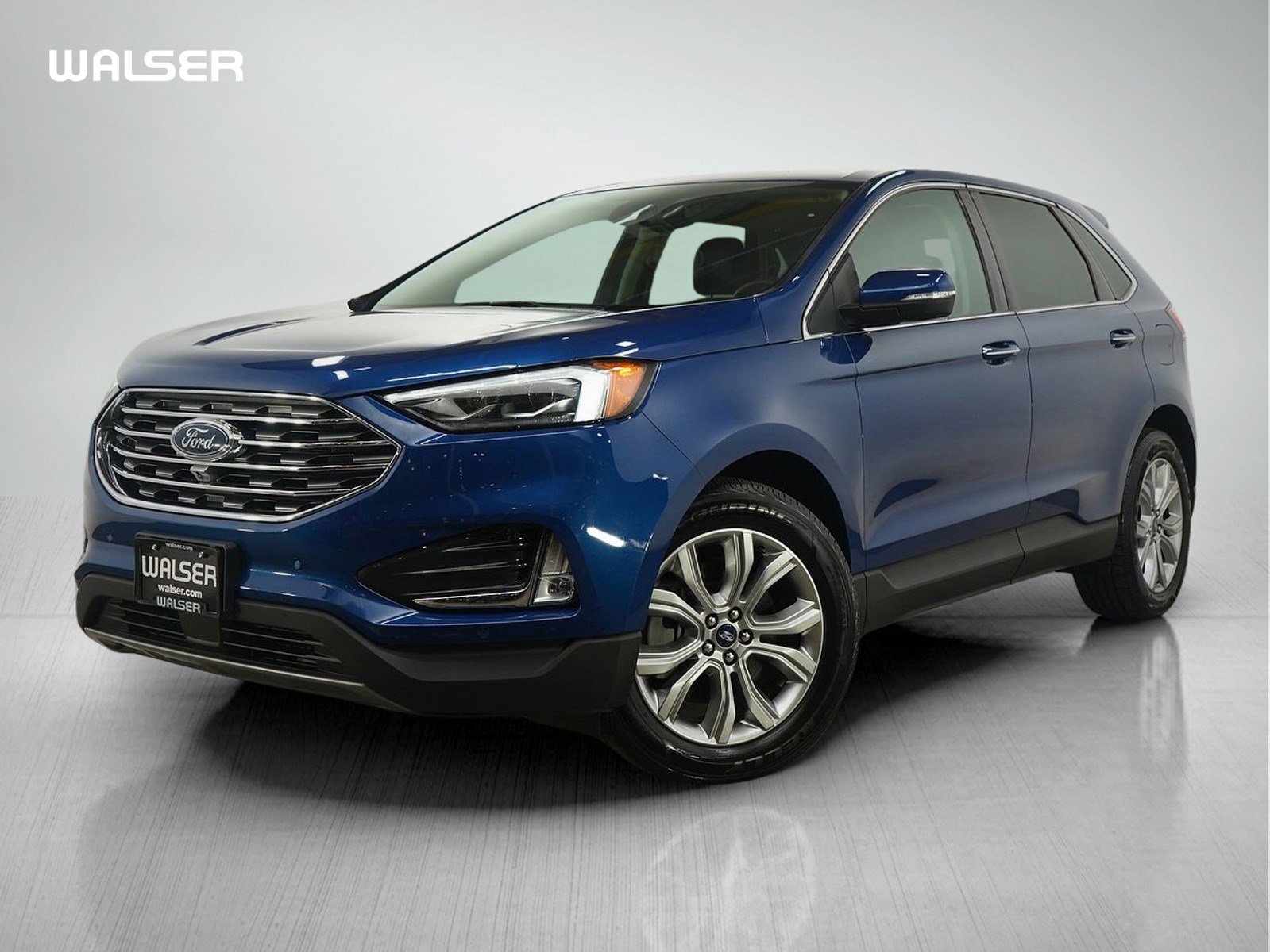 2022 Ford Edge Titanium's photo