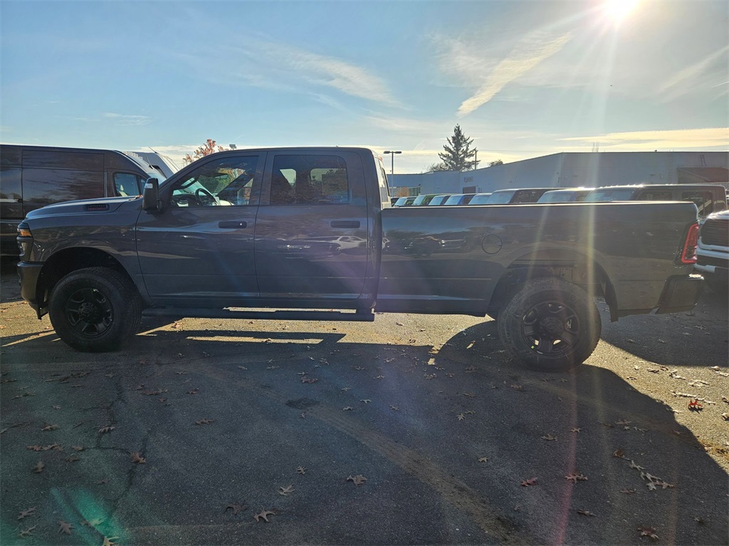 2026 Ram 3500 Tradesman photo 4