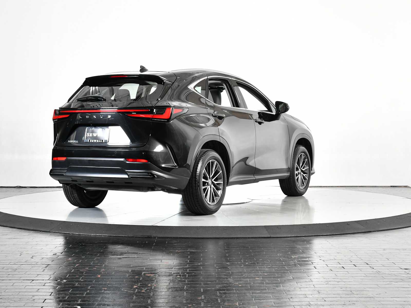 2025 Lexus NX 250 Premium photo 4