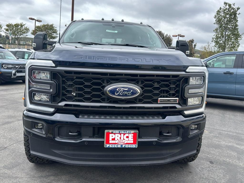 2024 Ford F-250 Lariat photo 2