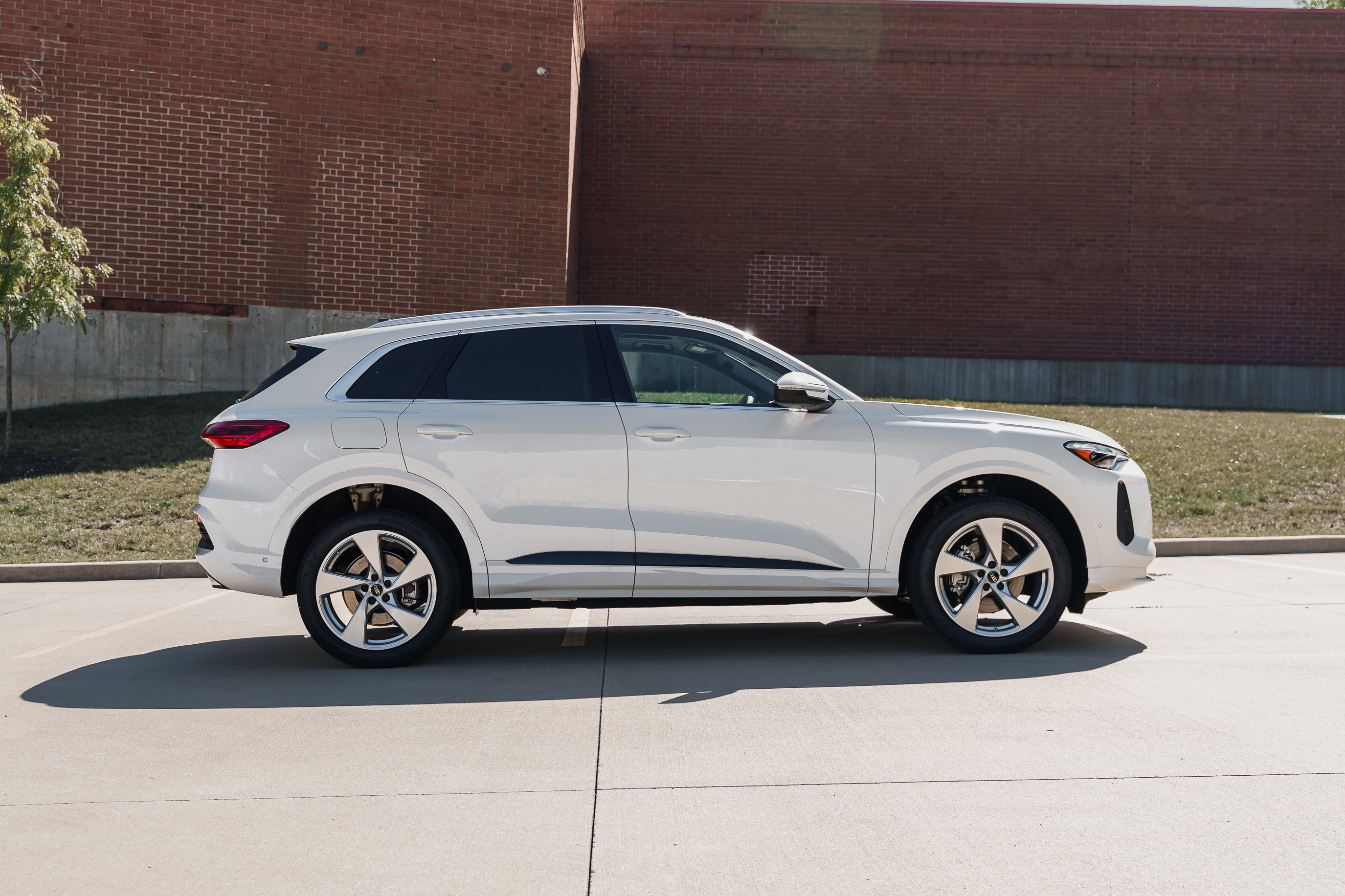 2025 Audi Q5 Premium Plus photo 3