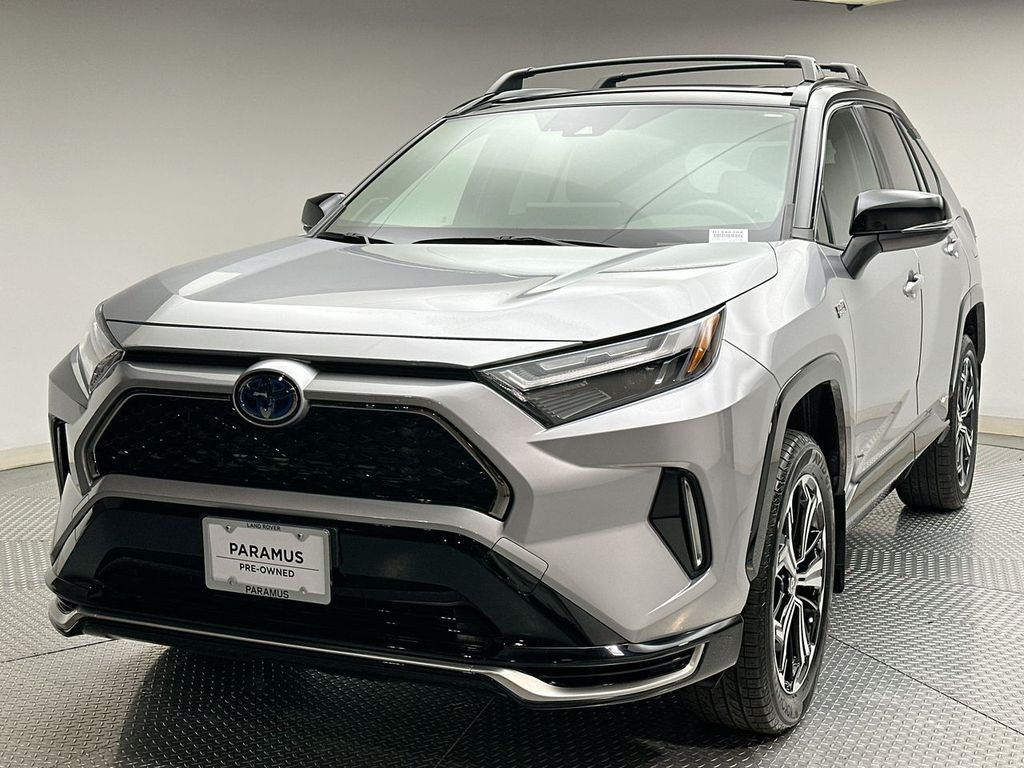 2023 Toyota RAV4 XSE