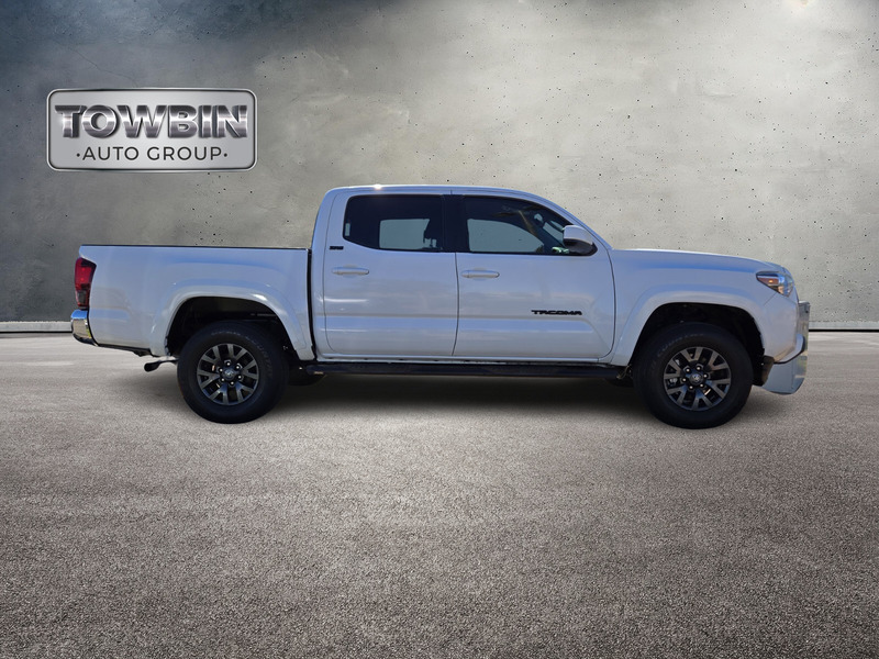 2022 Toyota Tacoma SR5 Double Cab V6 photo 3