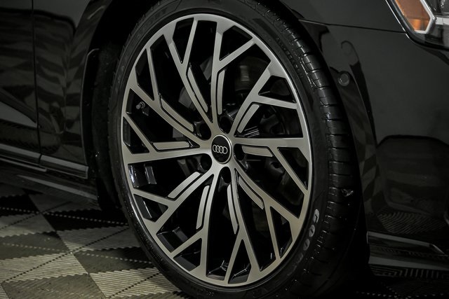 2023 Audi A8 L 55 Quattro photo 2