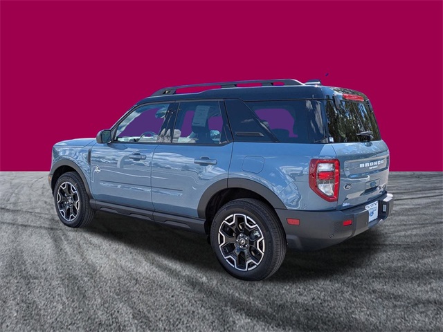 2025 Ford Bronco Sport Outer Banks photo 2