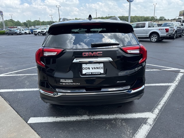 2024 Gmc Terrain SLT photo 3