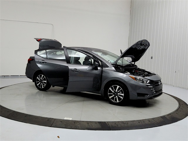 2025 Nissan Versa 1.6 SV photo 7