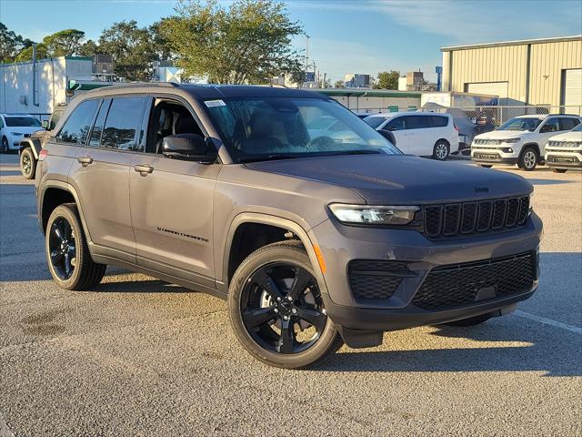 2025 Jeep Grand Cherokee Altitude's photo