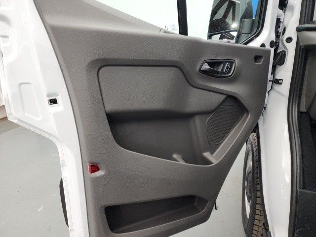 2024 Ford Transit Cargo Van photo 7