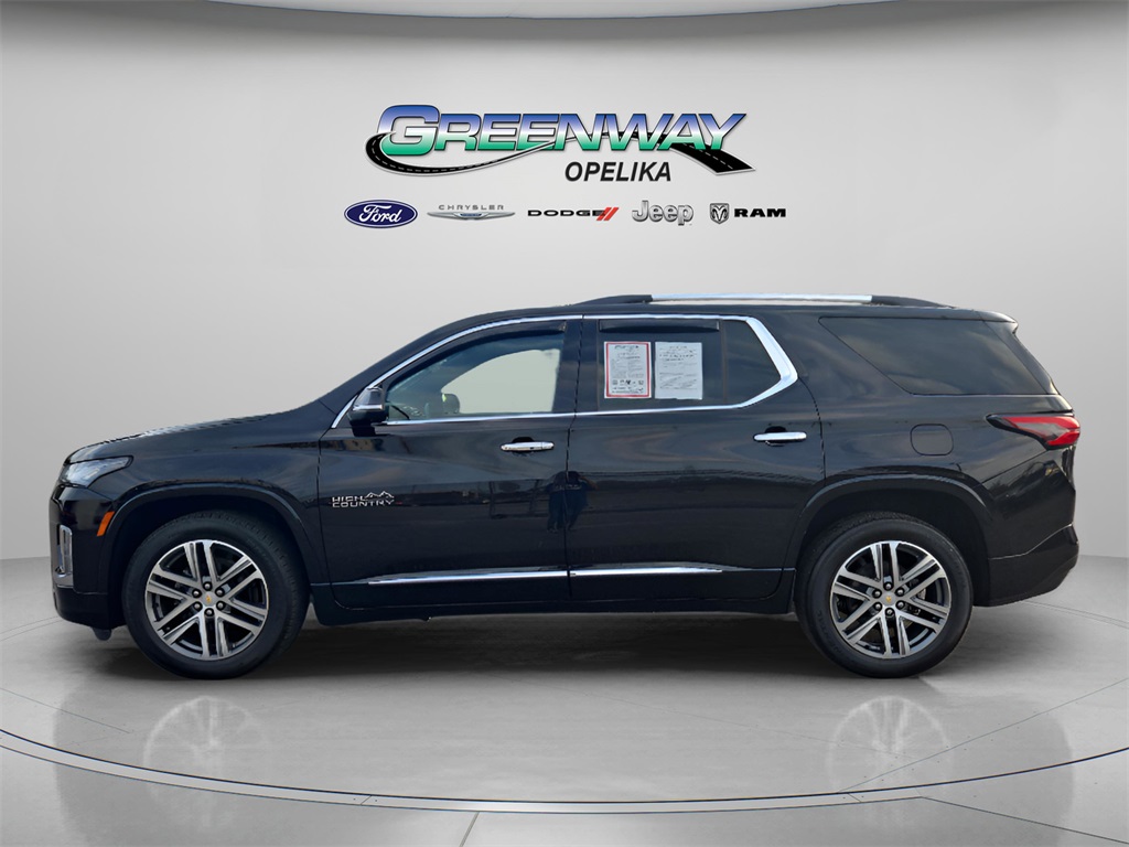 2023 Chevrolet Traverse High Country photo 2