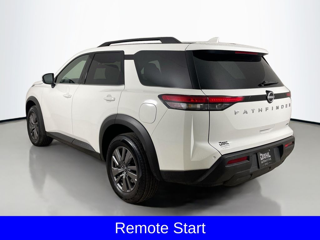 2025 Nissan Pathfinder SV photo 4