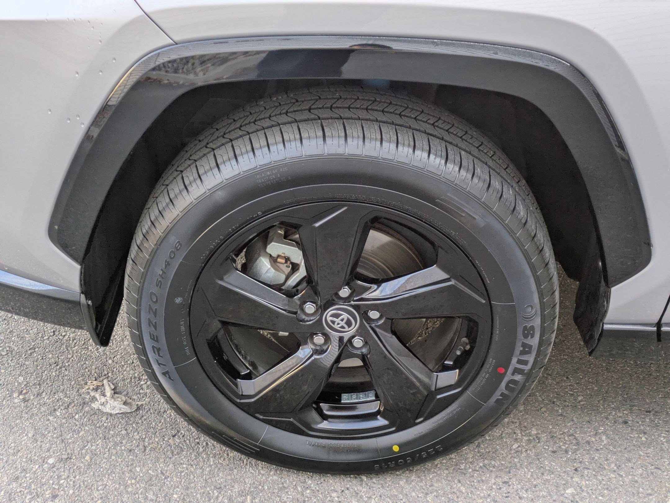 2020 Toyota RAV4 XSE photo 4