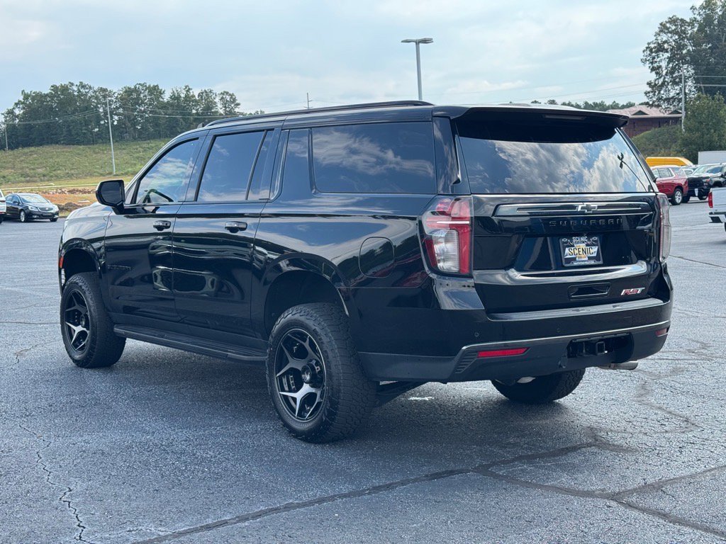 2021 Chevrolet Suburban RST photo 4