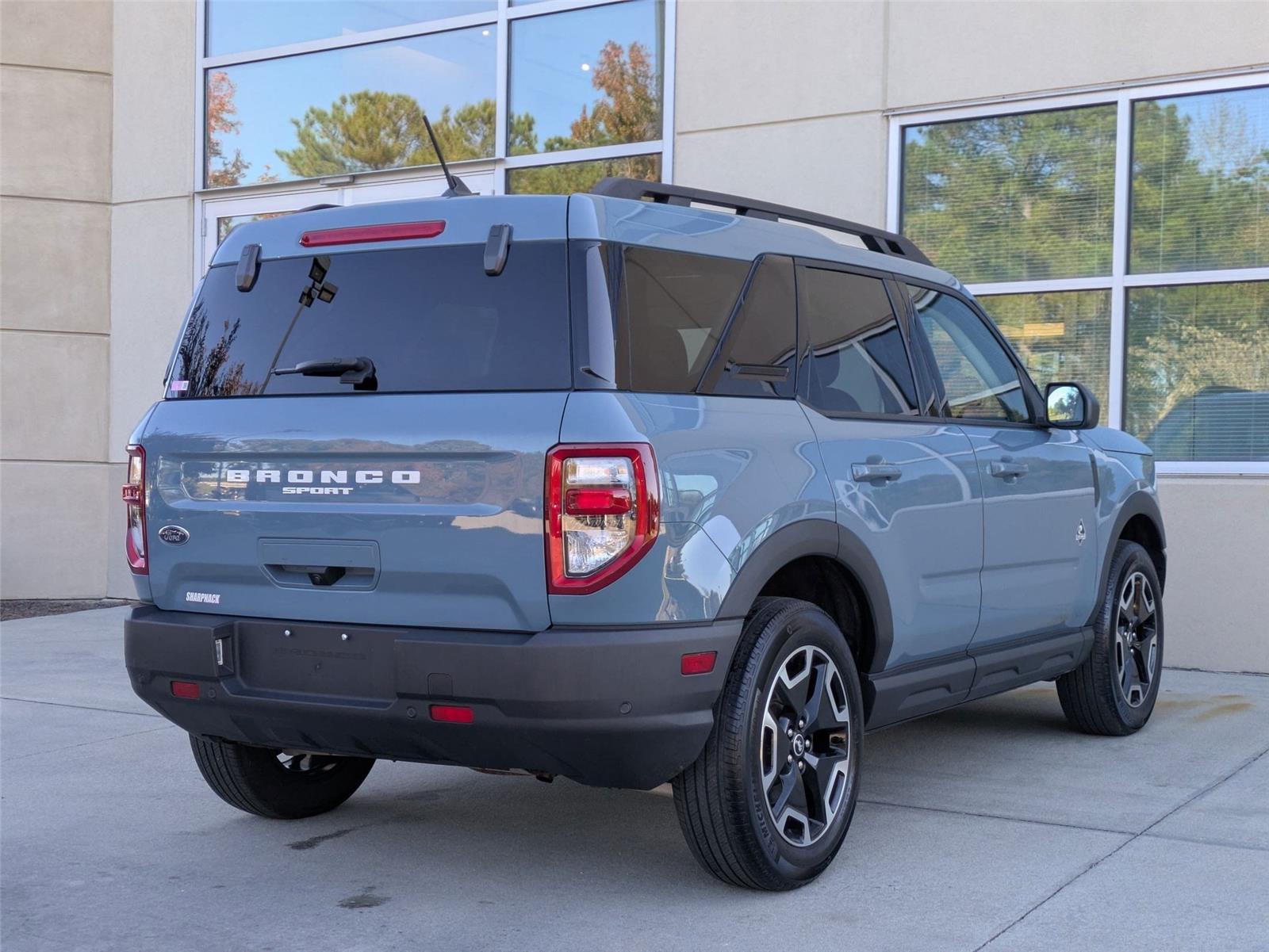 2023 Ford Bronco Sport Outer Banks photo 2