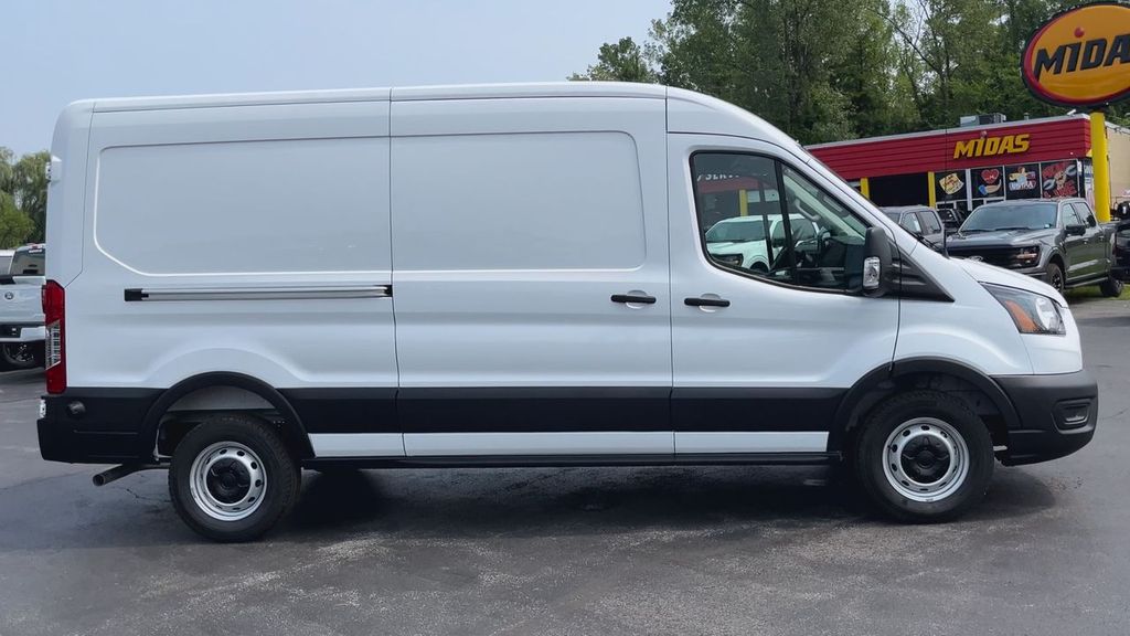 2025 Ford Transit photo 4