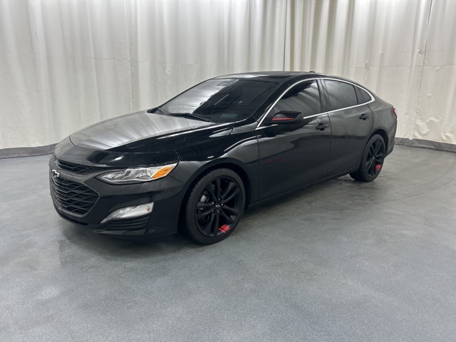 2023 Chevrolet Malibu 2LT photo 2