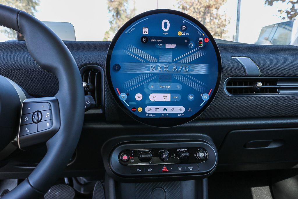 2025 Mini Cooper 2 Door Hardtop Signature photo 13