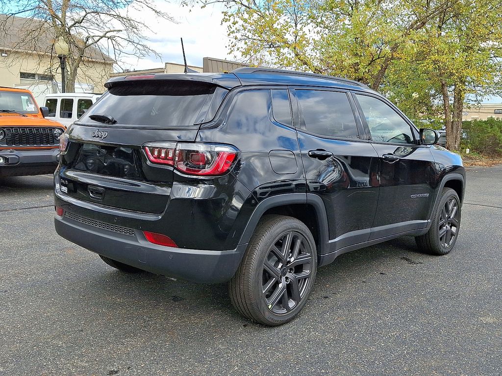 2026 Jeep Compass Limited Altitude photo 4